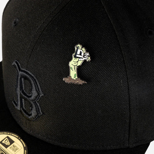 Pin New Era | Logo Cap